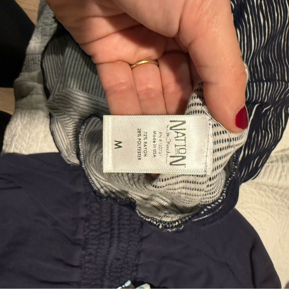 Rails Hunter Coral Indigo Flanel Button Down Size: Medium - Picture 4 of 7